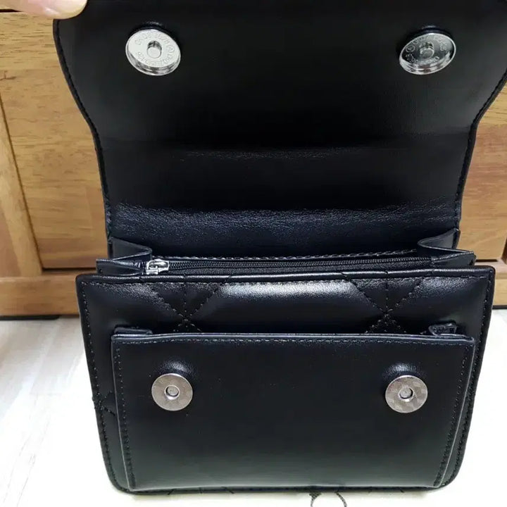 [BUNJANG] Coach Diamond Quilted Crossbody Bag / 새상품급)코치 다이아퀼팅 크로스백
