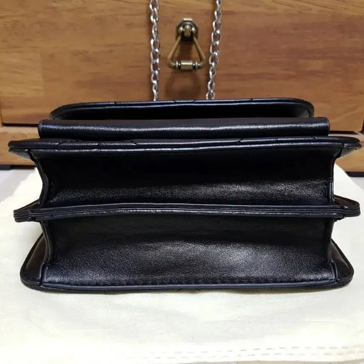 [BUNJANG] Coach Diamond Quilted Crossbody Bag / 새상품급)코치 다이아퀼팅 크로스백