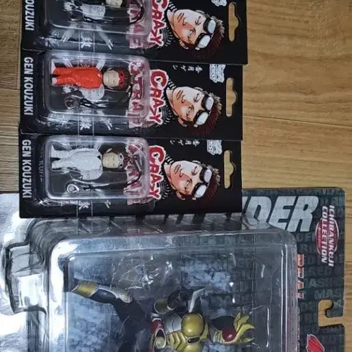 [BUNJANG] Unknown Crowds Figure Set / 크로우즈+잘모름+상디 공짜로줌  하자  있음