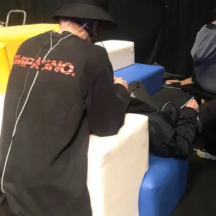 [BUNJANG] Compagno Logo Long Sleeve T-Shirt &amp; Short Sleeve T-Shirt / 꼼파뇨 로고 롱슬리브, 반팔티셔츠