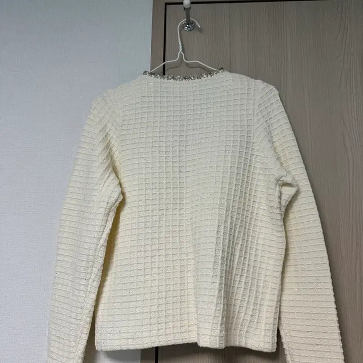 [BUNJANG] White Tweed Cubic Embellished Cardigan / 화이트 트위드 큐빅 장식 가디건