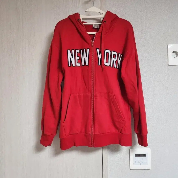 [BUNJANG] Red New York Hooded Zip-Up / 레드 뉴욕 후드집업