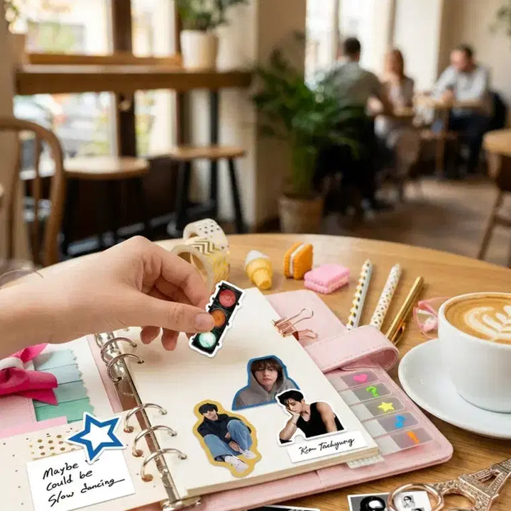 [BUNJANG] BTS V Kim Taehyung Sticker Set / 뷔 김태형 V 스티커 50장  BTS 팬굿즈 다꾸 폰꾸