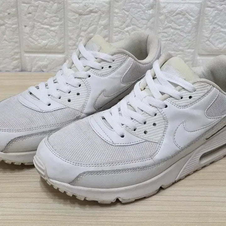 [BUNJANG] Nike Air Max 90 Sneakers / 나이키. 에어맥스90. 275