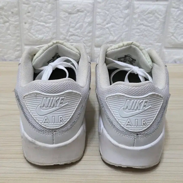 [BUNJANG] Nike Air Max 90 Sneakers / 나이키. 에어맥스90. 275