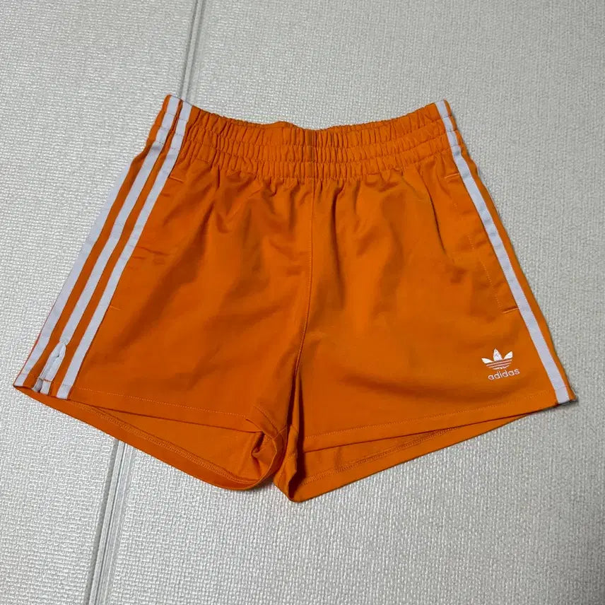 [BUNJANG] Adidas Firebird Shorts XS / 아디다스 파이어버드 쇼트팬츠, XS