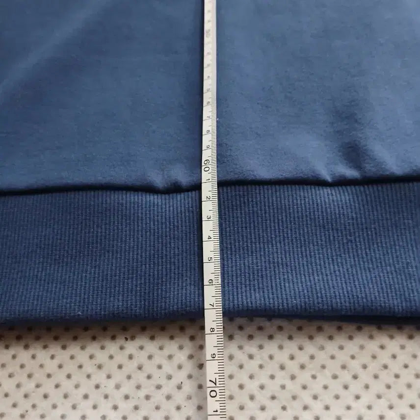 [BUNJANG] Guess Navy Sweatshirt T-Shirt / Guess 네이비 맨투맨 티셔츠
