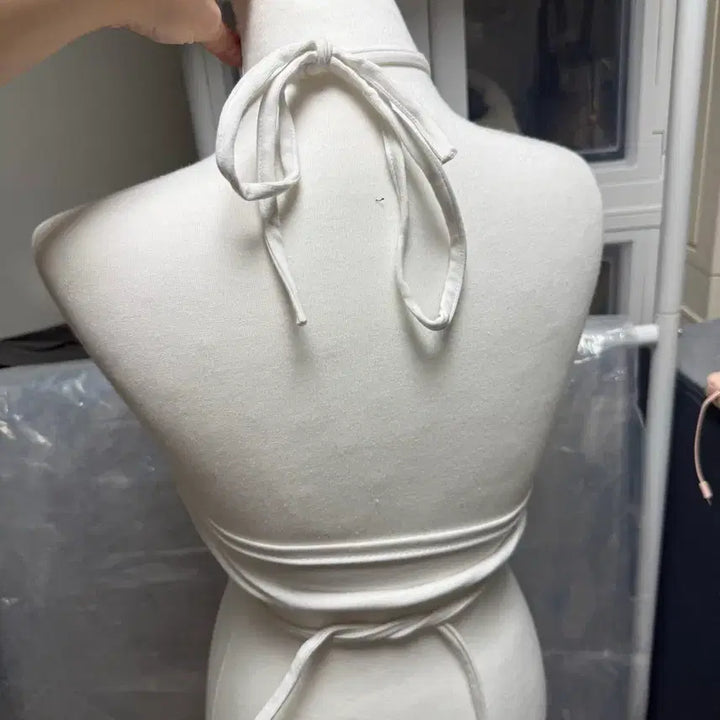 [BUNJANG] Halter Neck Sleeveless Top / 홀터넥 끈 민나시