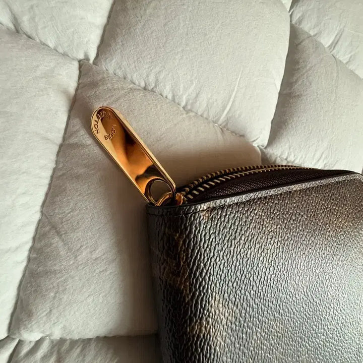 [BUNJANG] Louis Vuitton Monogram Clemence Zip Long Wallet / 루이비통 모노그램 클레망스 지피 장지갑 (미사용 새상품)