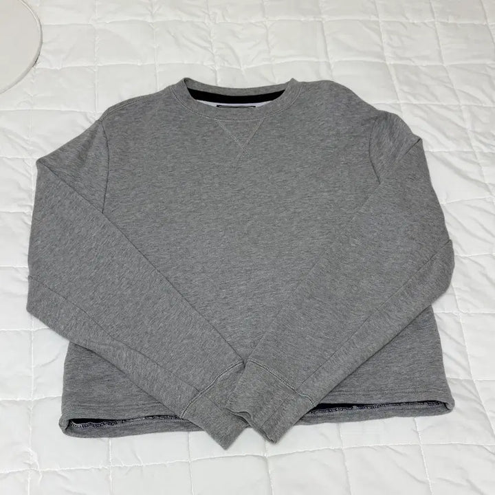 [BUNJANG] Tommy Hilfiger Semi-crop Sweatshirt / 타미힐피거 세미크롭 맨투맨, M