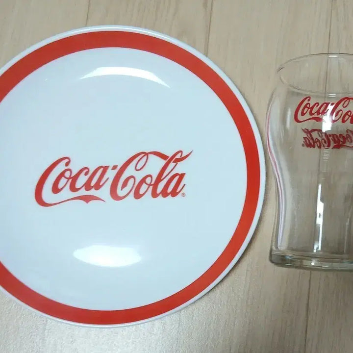 [BUNJANG] Coca-Cola Milk Glass Plate and Cup Set / 코카콜라 접시,컵