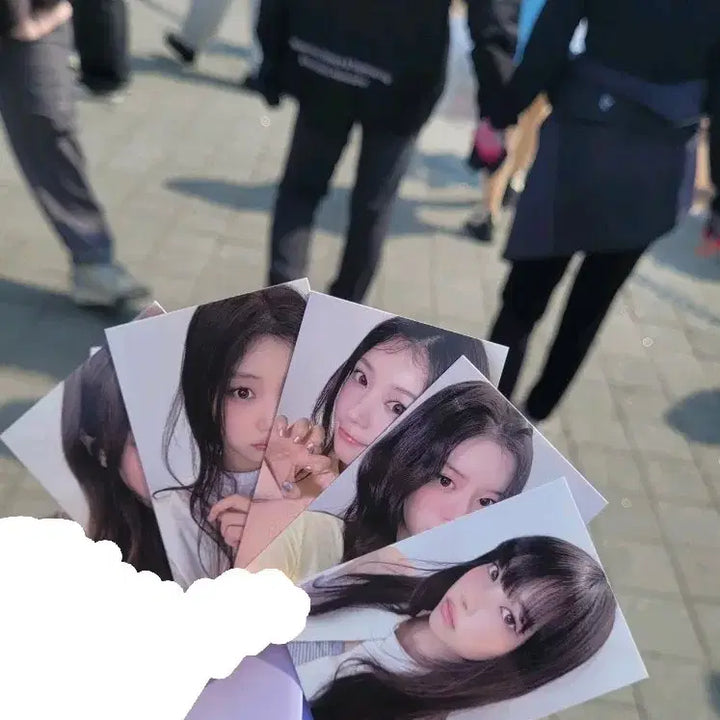 [BUNJANG] ILLIT Glitter Zone Photocard Bundle Set / 아일릿 콘서트 글릿존 포카