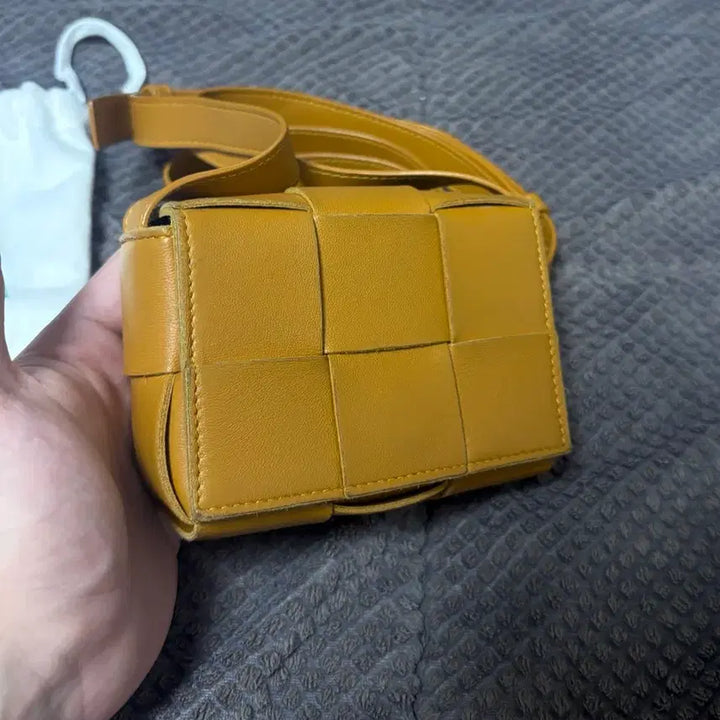 [BUNJANG] Bottega Veneta Mini Cassette Bag / 보테가베네타 미니 카세트백 가방 콥