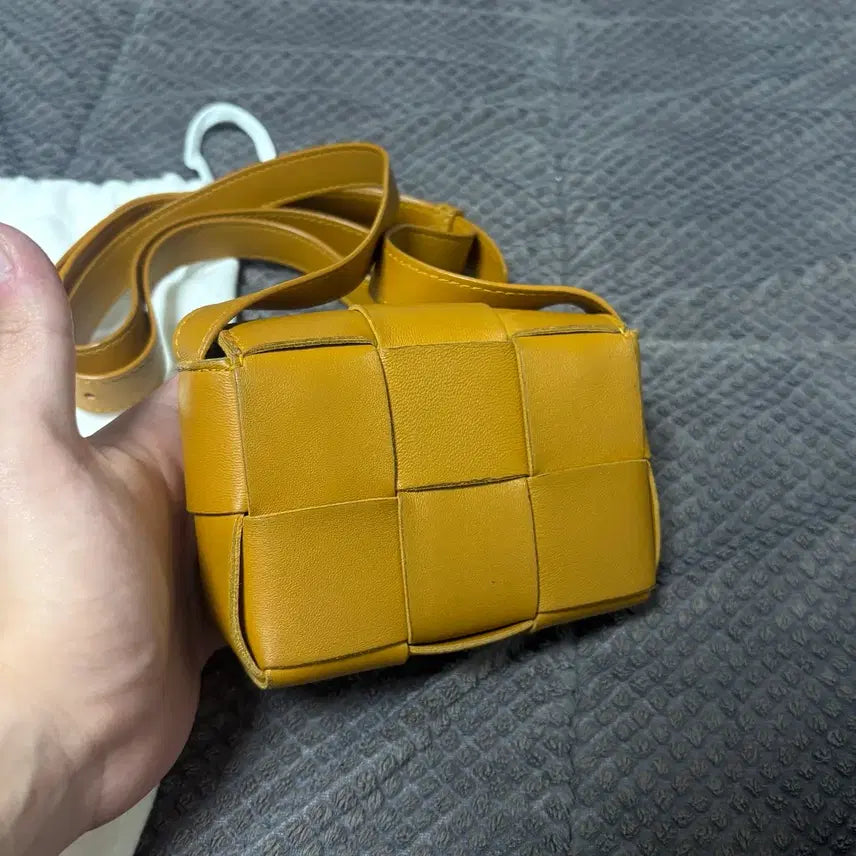 [BUNJANG] Bottega Veneta Mini Cassette Bag / 보테가베네타 미니 카세트백 가방 콥
