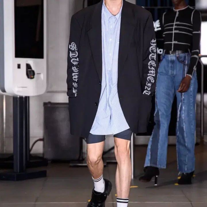 [BUNJANG] VETEMENTS 2020SS Gothic Blazer Jacket / <구매> [S,M] 베트멍 2020ss 고딕 블레이저 자켓