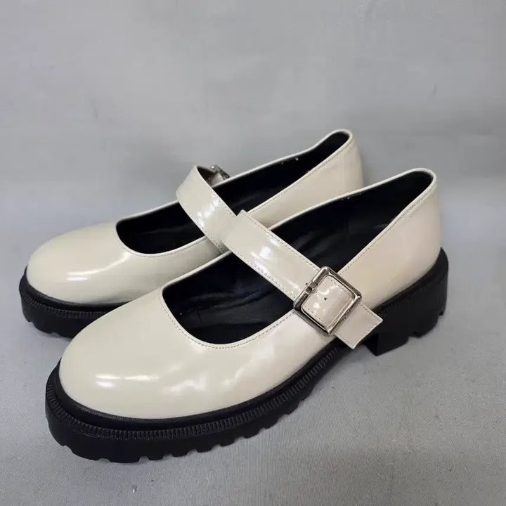 [BUNJANG] Mark Mogg Ivory Mary Jane Platform Shoes 245 / 마크모그 아이보리 메리제인 통굽 슈즈 245