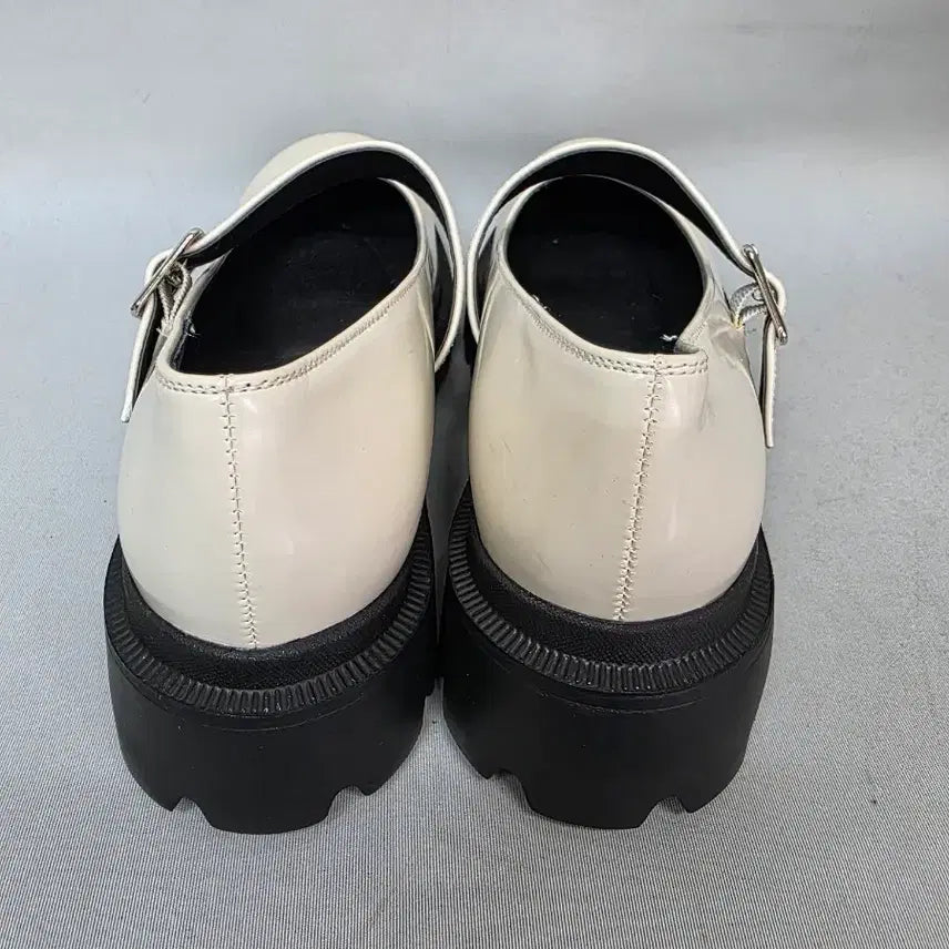 [BUNJANG] Mark Mogg Ivory Mary Jane Platform Shoes 245 / 마크모그 아이보리 메리제인 통굽 슈즈 245