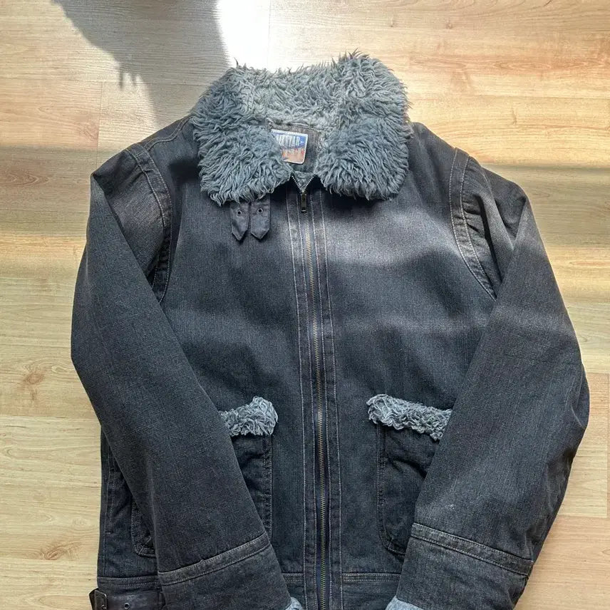 [BUNJANG] Vintage Black Denim Jacket with Faux Fur Lining / 빈티지 블랙 청자켓 무스탕