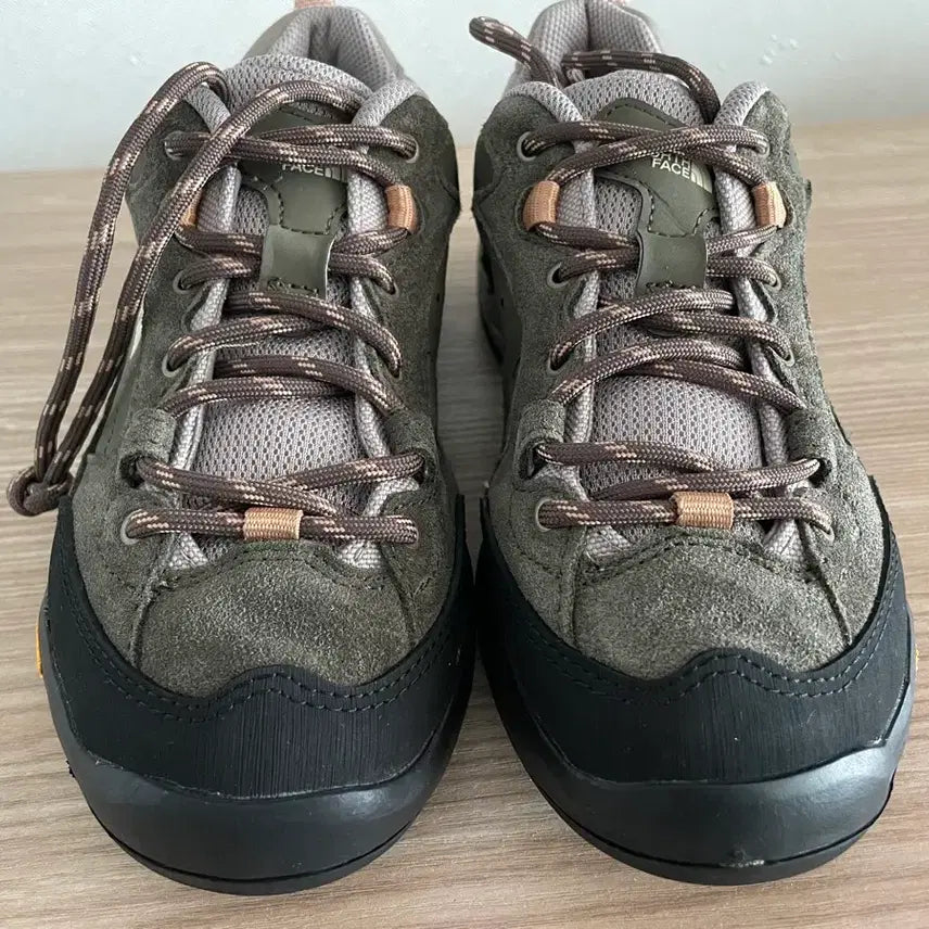 [BUNJANG] The North Face Hiking Boots Khaki 235 / 노스페이스 등산화 / 카키 / 235