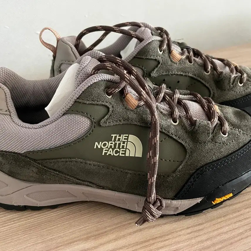 [BUNJANG] The North Face Hiking Boots Khaki 235 / 노스페이스 등산화 / 카키 / 235