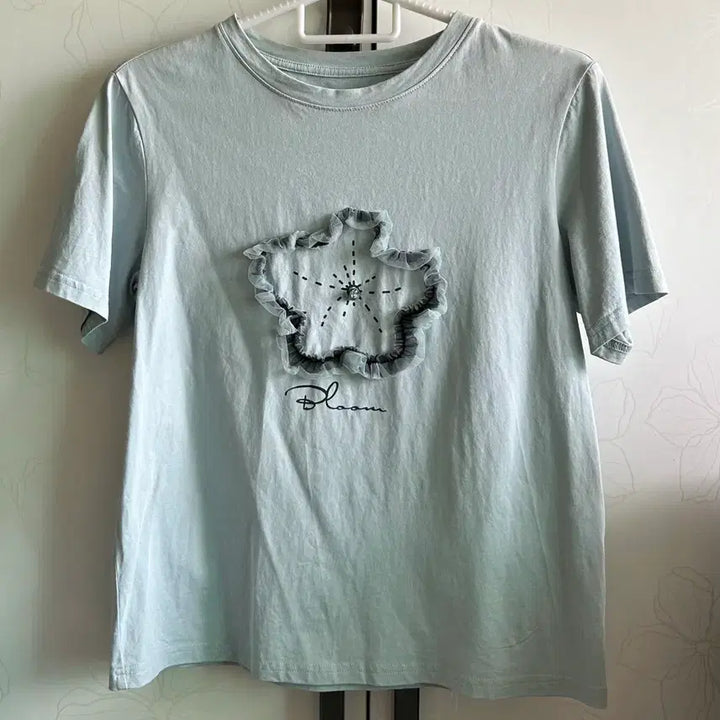[BUNJANG] Mint Floral Embroidered Short-Sleeve T-Shirt (Cotton) / 민트 꽃 자수 반팔 티셔츠(순면)