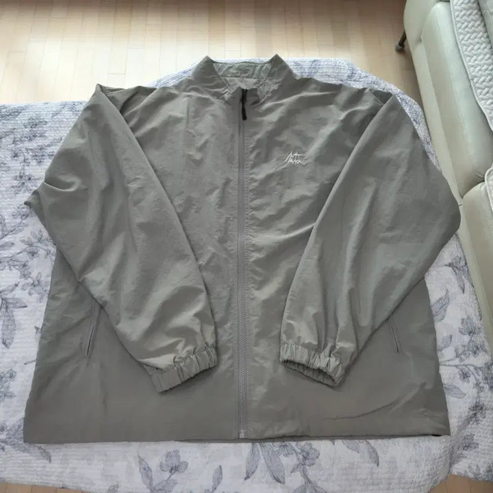 [BUNJANG] Met Black Windbreaker Jacket - Charcoal, XL / 멧블랙 바람막이 자켓 그레이색상 XL