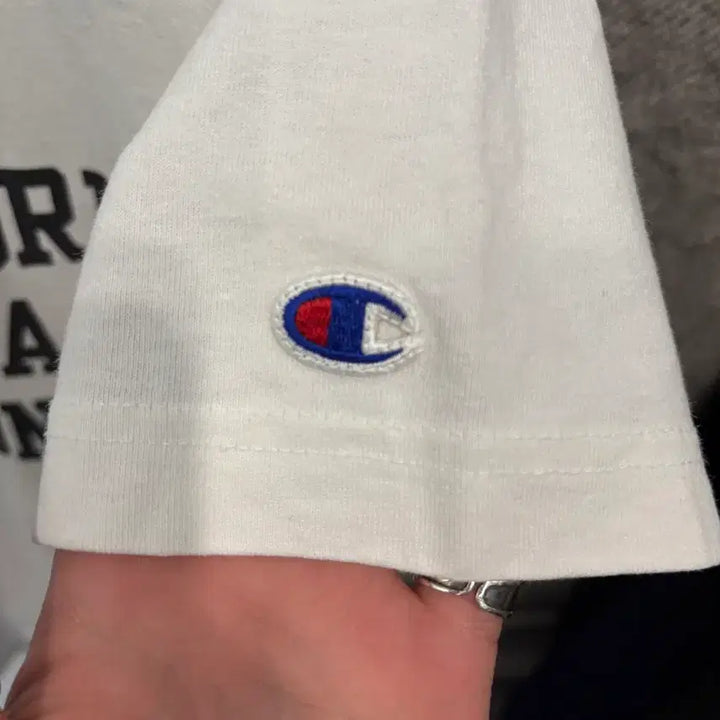 [SOLD OUT] Vintage Champion T