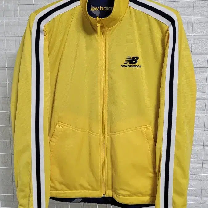 [BUNJANG] New Balance Reversible Running Track Jacket Windbreaker / [M]NB뉴발란스 스포츠웨어 리버시블양면 러닝 트랙탑X바람막이혼방 M