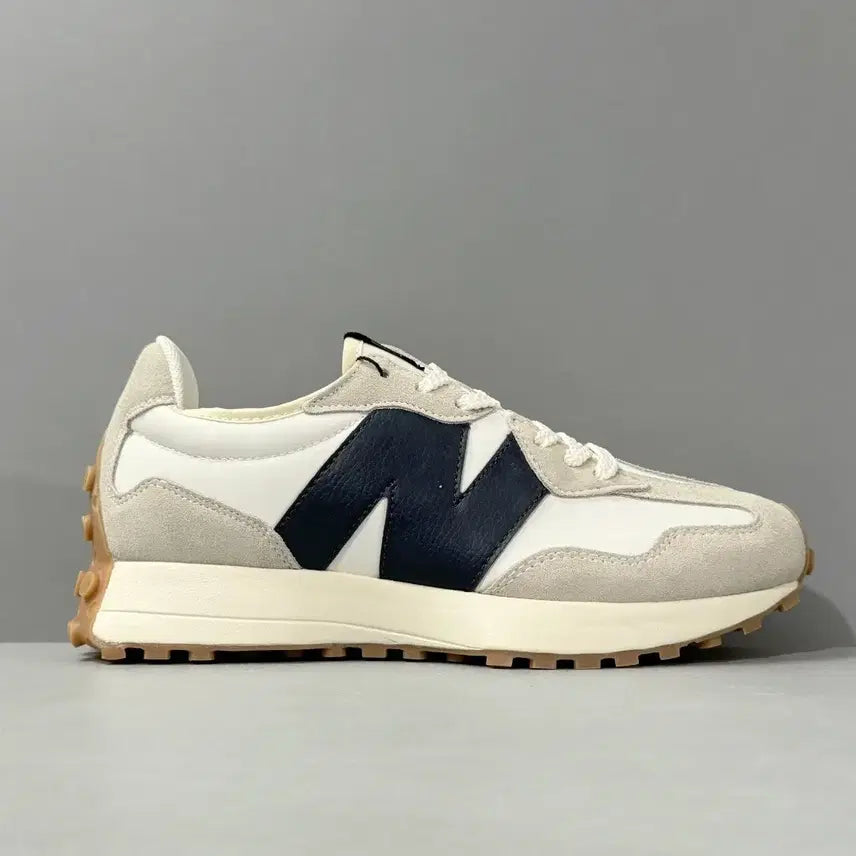 [BUNJANG] New Balance 327 White Black Sneakers (Size: 240) / 뉴발란스 327 화이트 블랙 스니커즈 사이즈:240