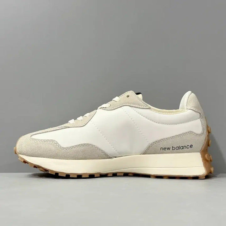 [BUNJANG] New Balance 327 White Black Sneakers (Size: 240) / 뉴발란스 327 화이트 블랙 스니커즈 사이즈:240