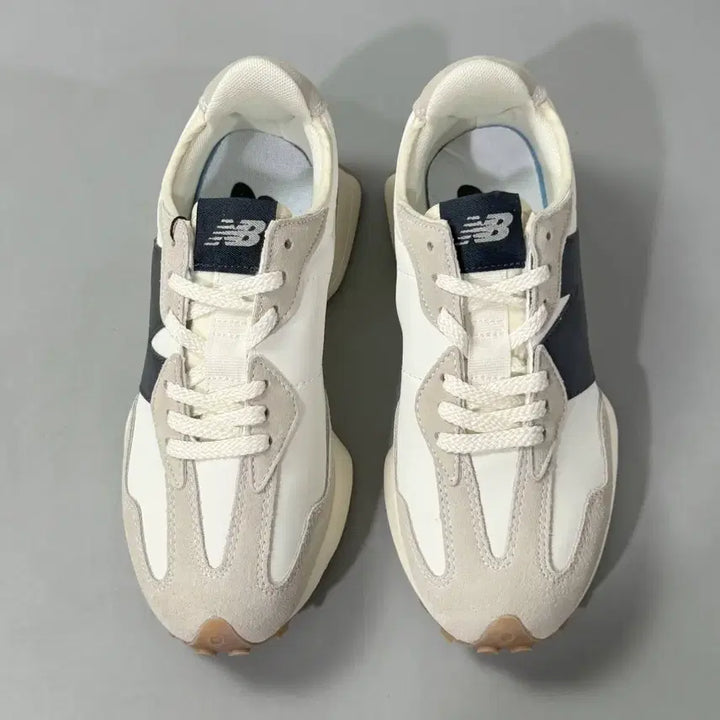 [BUNJANG] New Balance 327 White Black Sneakers (Size: 240) / 뉴발란스 327 화이트 블랙 스니커즈 사이즈:240