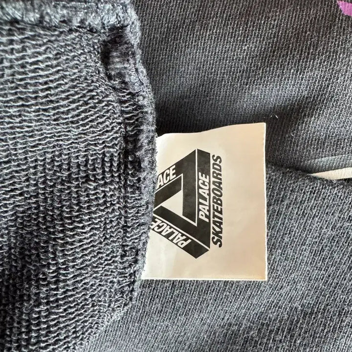 [BUNJANG] Palace Fallen City Hoodie Black L / 팔라스 폴른 시티 후드 블랙 L