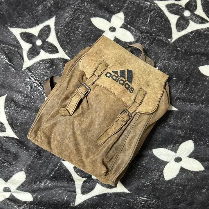 [BUNJANG] Adidas 90s Vintage Backpack Brown / 아디다스 90s 빈티지 백팩 브라운 국내유일매뭉