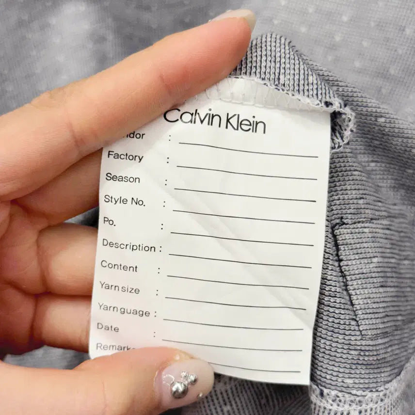 [BUNJANG] Calvin Klein Jeans V-Neck T-Shirt Gray / 캘빈클라인 진스 브이넥 반팔 티셔츠 배색 CK로고 디테일 슬림핏 그레이