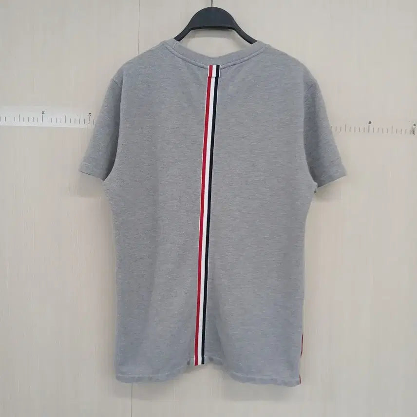 [SOLD OUT] 톰브라운 그레이 반팔 티셔츠