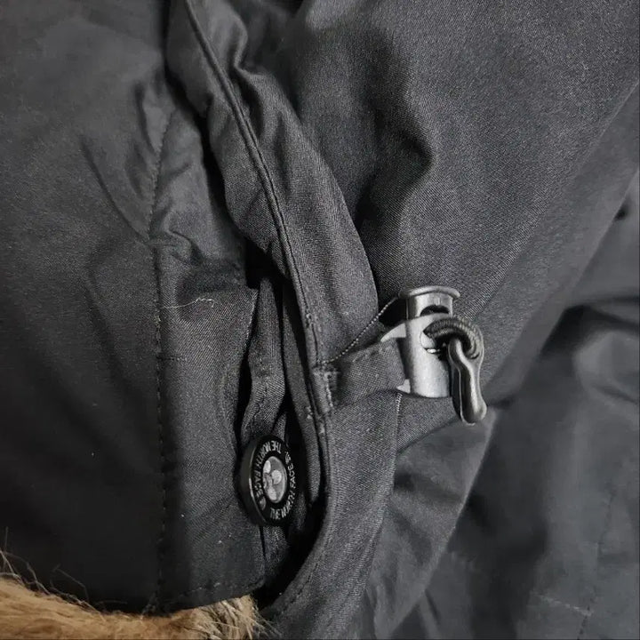 [BUNJANG] The North Face McMurdo Series Down Padded Jacket (Unisex) - Size 90 / 노스페이스 맥머도 시리즈 다운 패딩 남녀공용 90