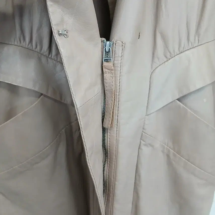 [BUNJANG] Obzee Komma Young Lambskin Beige Trench Coat / Obzee Komma Young 양가죽 베이지 트렌치 코트