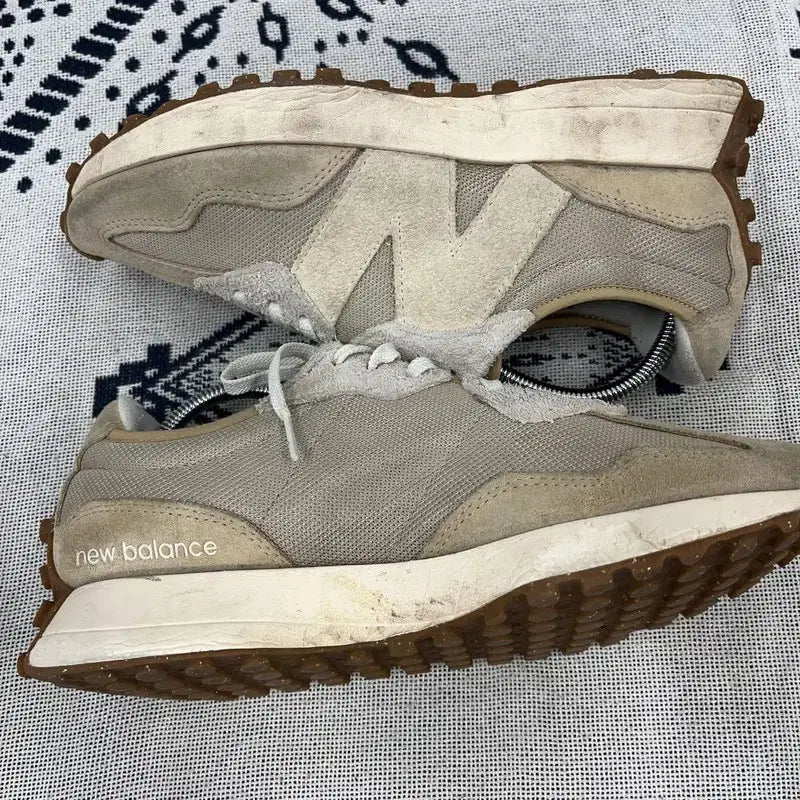 [BUNJANG] New Balance 327 Moonbeam Sneakers 260 / 뉴발란스 327 문빔 스니커즈 운동화 260 E02912