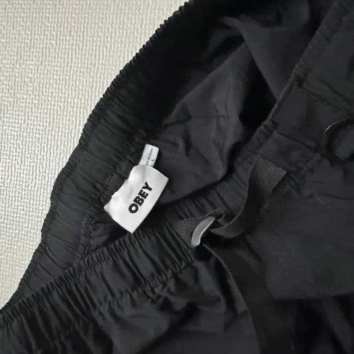 [BUNJANG] Helinox x OBEY Campus Cargo Shorts Black / (L)헬리녹스 x 오베이 캠퍼스 카고 쇼츠 블랙