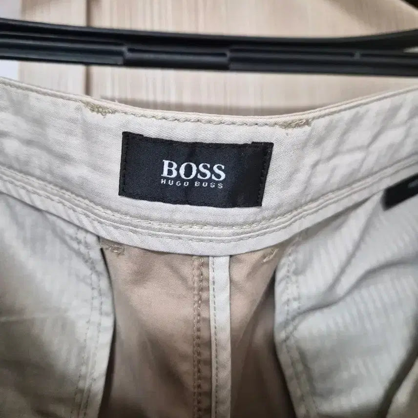 [BUNJANG] Hugo Boss Beige Shorts 34 / BOSS 휴고 보스 베이지 반바지 34