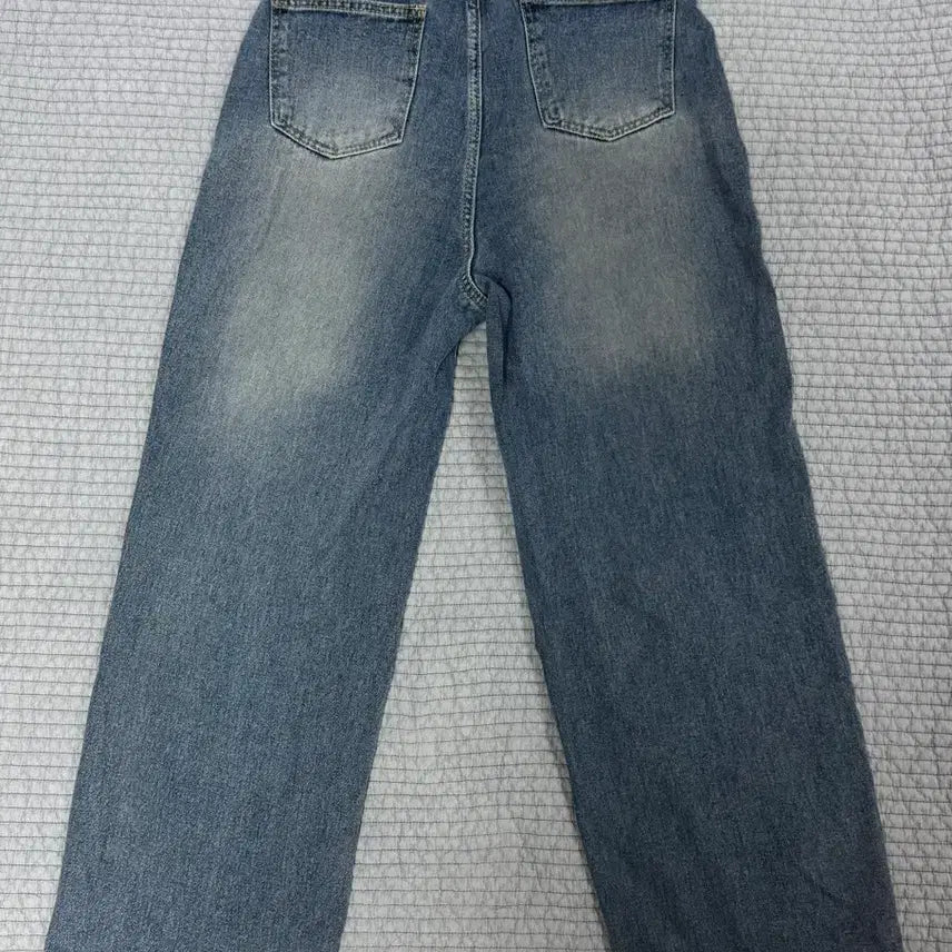 [BUNJANG] OOTJ Washed Denim Jeans / OOTJ 청바지