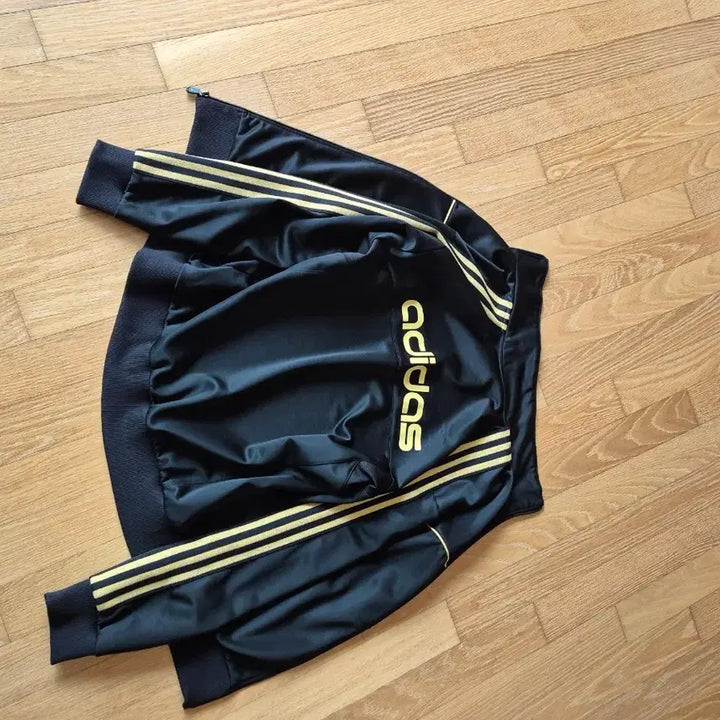 [BUNJANG] Adidas Black/Gold 3-Stripes Track Top / 아디다스 블랙/금색 삼선 트랙탑