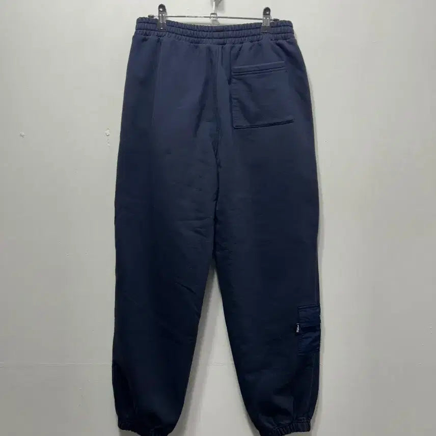 [BUNJANG] FIFA Navy Training Pants / FIFA 네이비 트레이닝 바지