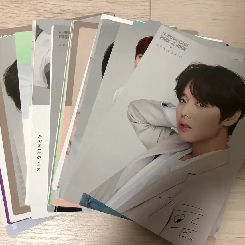 [BUNJANG] Park Jihoon Aprilskin Postcard Set / 박지훈 에이프릴스킨 엽서세트