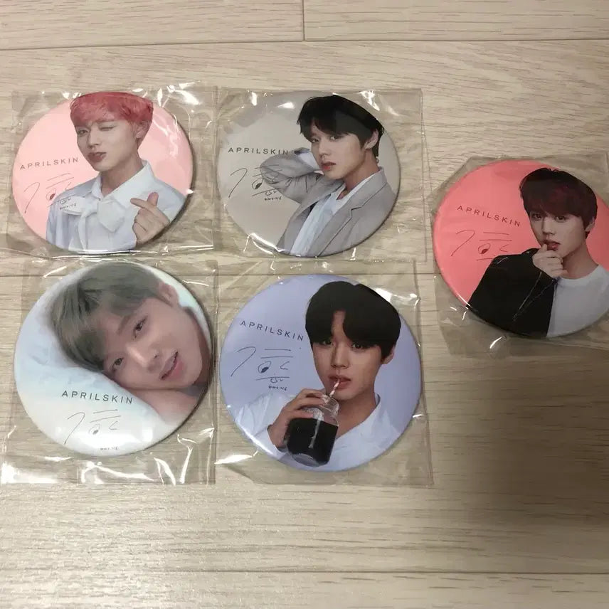 [BUNJANG] Park Jihoon Aprilskin Postcard Set / 박지훈 에이프릴스킨 엽서세트