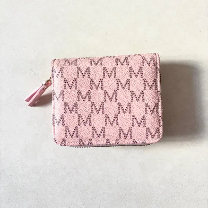 [BUNJANG] M Logo Bifold Wallet / 가볍게 들기좋은 M로고 반지갑