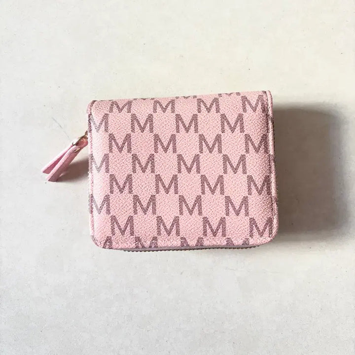 [BUNJANG] M Logo Bifold Wallet / 가볍게 들기좋은 M로고 반지갑