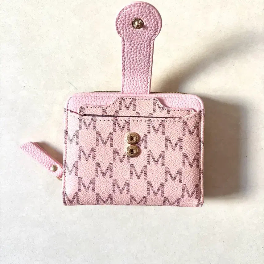 [BUNJANG] M Logo Bifold Wallet / 가볍게 들기좋은 M로고 반지갑