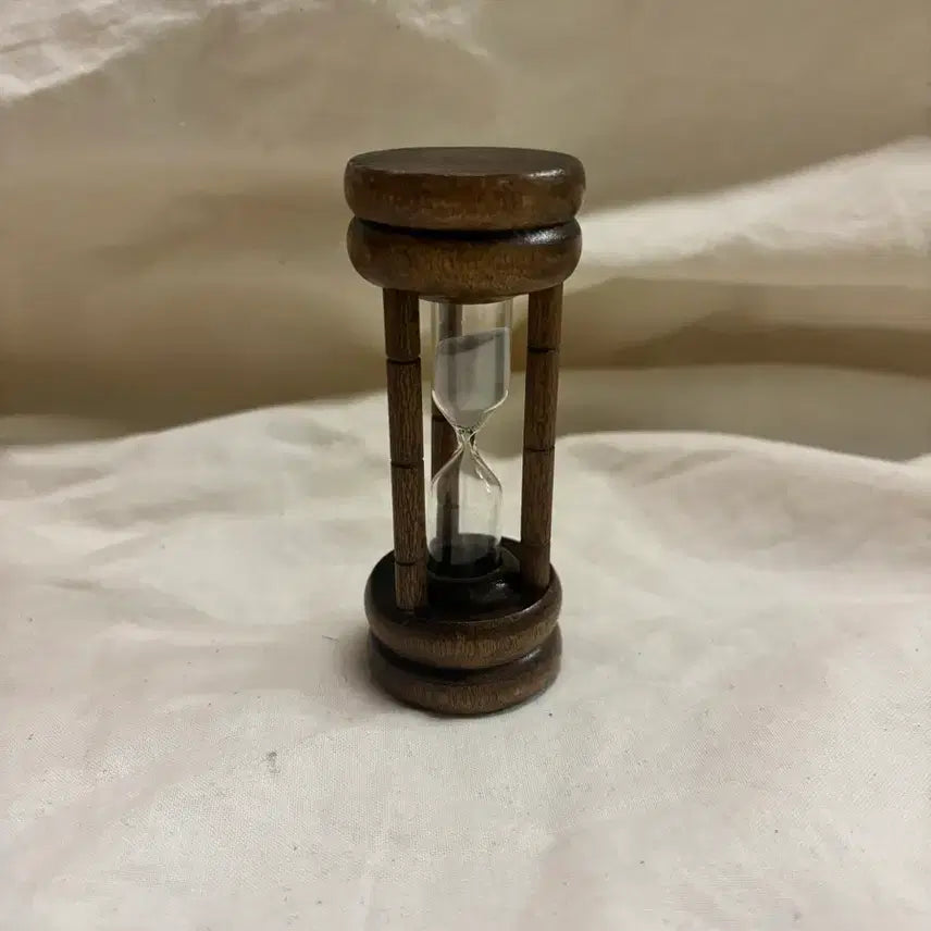 [BUNJANG] American 1970s Wood Frame Mini Sand Timer / 미국 : 1970년대 우드프레임 미니 모래시계