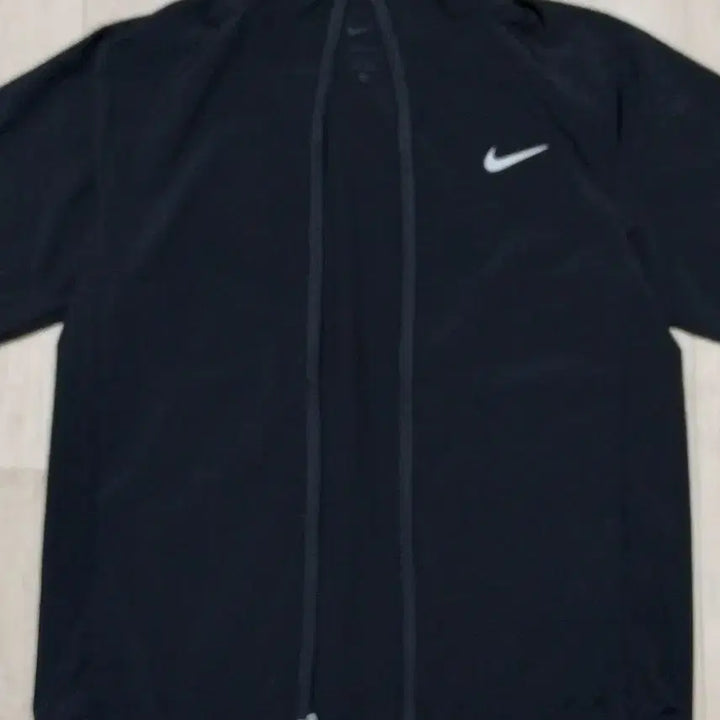 [BUNJANG] Nike Dri-FIT Windbreaker Jacket (M) / (정품) 나이키 드라이핏 바람막이 M  95 블랙  새것  미착용.